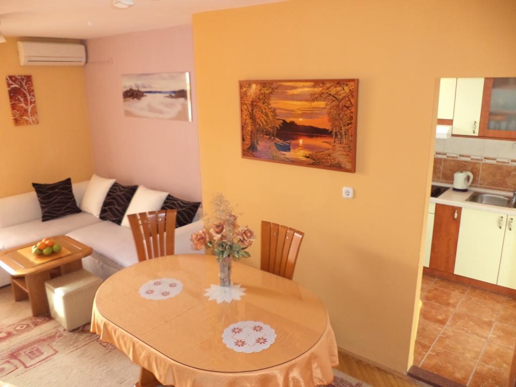 Cool Apartment Сплит Екстериор снимка